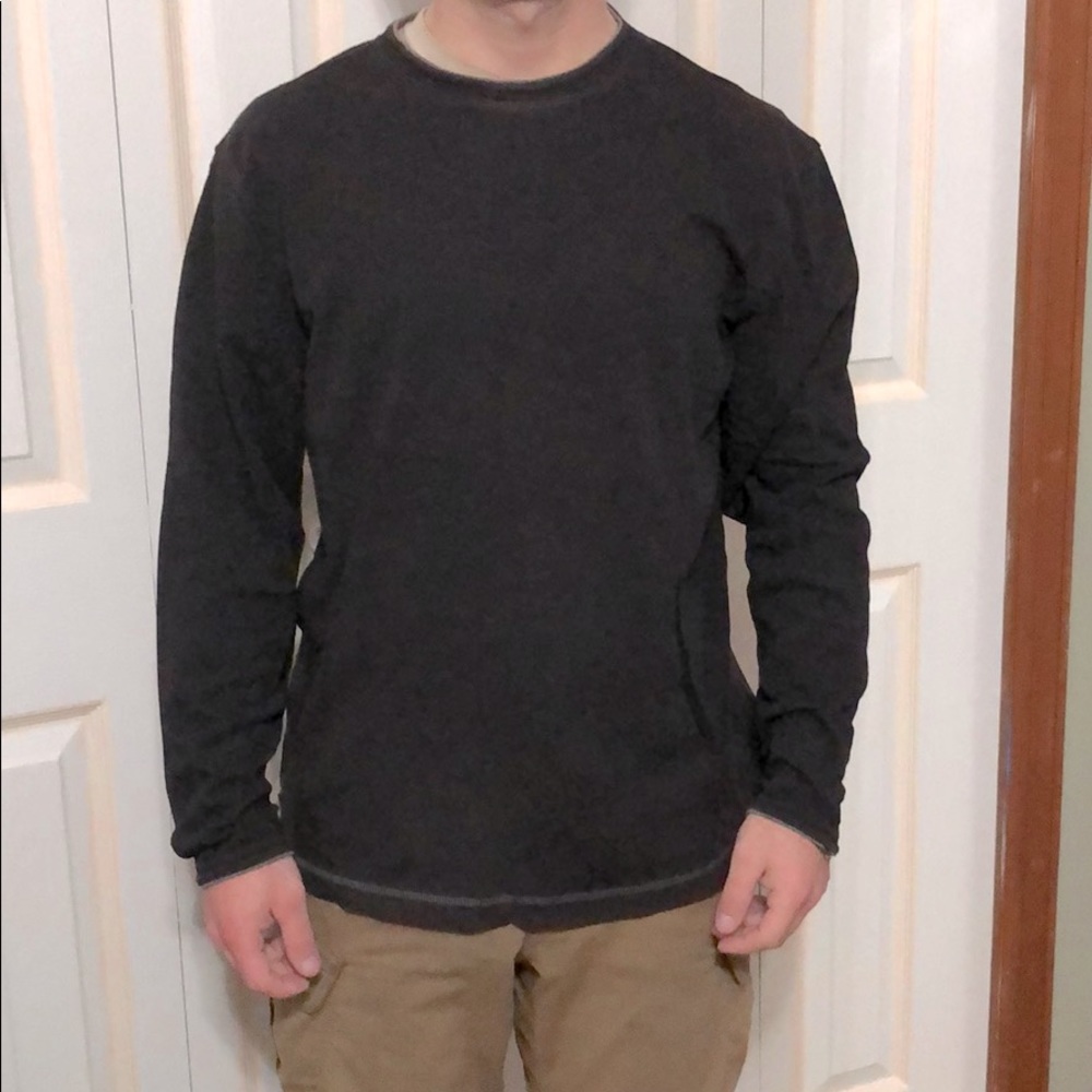 Black long-Sleeve sport shirt